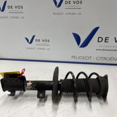 Peugeot 208 1.2 Vti 12V PureTech 100 Schokdemperpoot rechts-voor 2023 9831168980