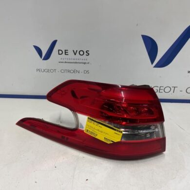 Peugeot 308 1.2 12V e-THP PureTech 110 Achterlicht links 2018 9678093980