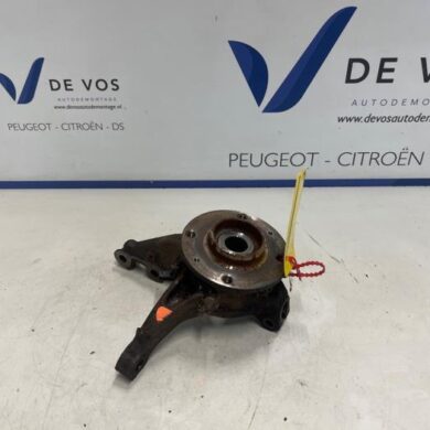 Citroen C4 ë-C4 50 kWh Fusee rechts-voor 2022 9826532380