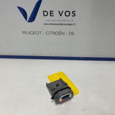 Peugeot 208 1.2 Vti 12V PureTech 100 Camera voorzijde 2023 1681924580-9851326280-1692663180