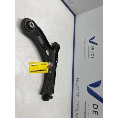 Peugeot 208 1.2 Vti 12V PureTech 100 Draagarm rechts-voor 2023 9857897880