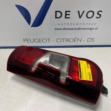 Peugeot Partner 1.5 BlueHDi 100 Achterlicht links 2021 9819235880