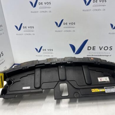 Peugeot 5008 1.2 12V e-THP PureTech 130 Frontpaneel 2019 98106346XT