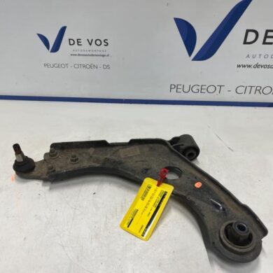 Citroen C5 Aircross 1.2 e-THP PureTech 130 Front wishbone, left 2023 9846329080