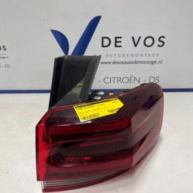 Citroen C5 Aircross 1.2 e-THP PureTech 130 Taillight, right 2023 9845247280