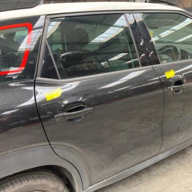 Citroen C3 Aircross 1.2 e-THP PureTech 110 Tür 4-türig rechts hinten 2022 YQ00174080