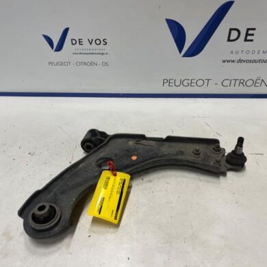 Opel Combo 1.5 CDTI 100 Draagarm rechts-voor 2022 9816865480-9846329080