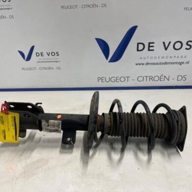 Peugeot 208 1.2 Vti 12V PureTech 100 Schokdemperpoot rechts-voor 2023 9831168980
