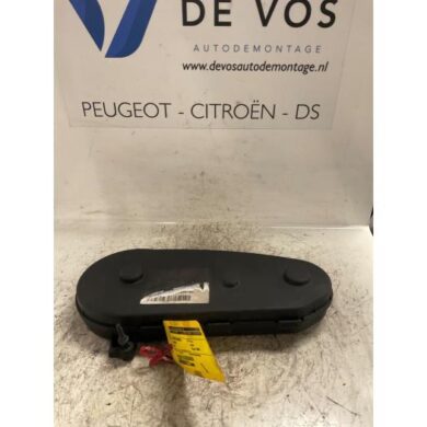 Peugeot 607  Timing cover UHZ 2006 192663-192664