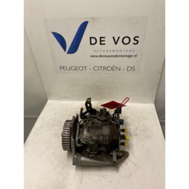 Peugeot Boxer 1.9D Mechanical fuel pump DJY 1999 19208C-1921C4
