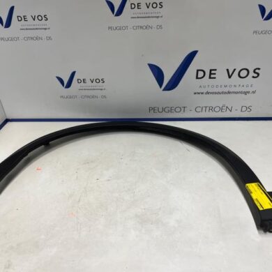 Peugeot 2008 e-2008 50 kWh Spatbord Lijst 2020 98257364XT