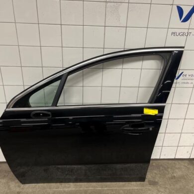 Peugeot 508 1.6 THP 16V Portier 4Deurs links-voor 2013 9677684980