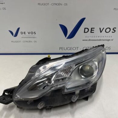 Peugeot 2008 1.2 Vti 12V PureTech 82 Koplamp links 2015 9677810180-1685353580