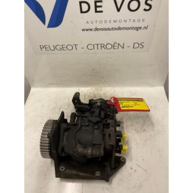 Peugeot Expert  Mechanical fuel pump 1997