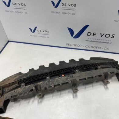Opel Crossland X  Front bumper frame 2019 YQ00948180