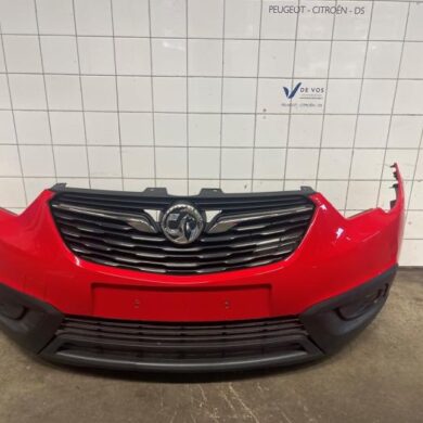 Opel Crossland X  Front bumper 2019 39097370-39099495