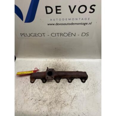 Peugeot 307 1.6 HDiF 16V Uitlaatspruitstuk 9HZ 2005 0341J2