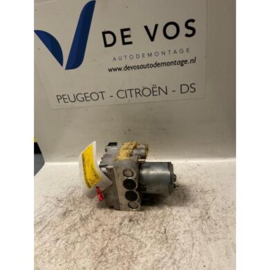 Peugeot 306 1.8i ST ABS pump LFZ 1997 454243-454125