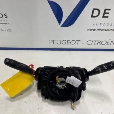 Opel Corsa 1.2 12V 75 Steering column stalk 2024 98426956YX