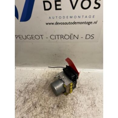 Citroen C4 1.6 HDi 16V ABS Pomp 9HX 2006 4541J1