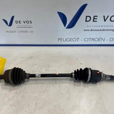 Peugeot 108 1.0 12V VVT-i Aandrijfas links-voor CFB 2019 B000903680-1677686480