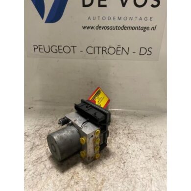Citroen Picasso  ABS pump 9HY 2005 4541L7