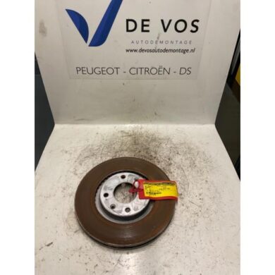 Peugeot 207 1.6 HDi 16V Remschijf voor 2008 424984-424917