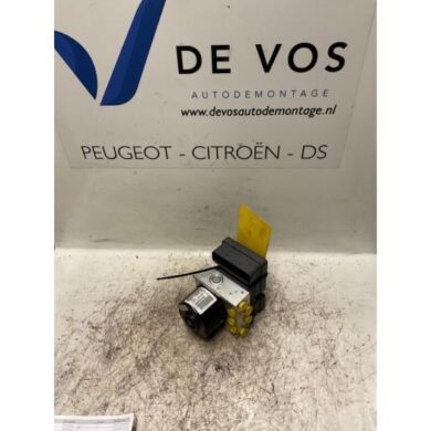 Peugeot 207 1.6 16V VTi ABS pump 5FS 2010 4541HP-4541HQ