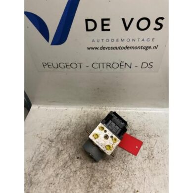 Peugeot 406  ABS pump RHZ 2002 4541W0