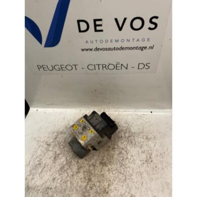 Lancia Z(Eta) 2.1 Turbo DS 12V ABS Pomp P8C 1999 454136