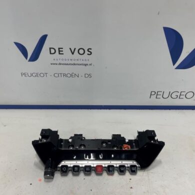 Peugeot 208 e-208 50 kWh Kachel Bedieningspaneel 2023 98432306XU