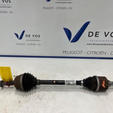 Peugeot 208 e-208 50 kWh Aandrijfas links-voor ZKX-ZK01 2023 9848820880 SVAS