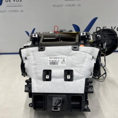 Peugeot 208 e-208 50 kWh Kachelhuis 2023 9833378380