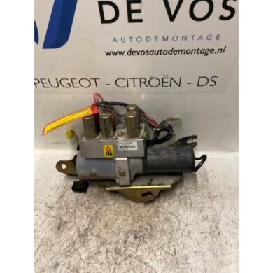Peugeot 306 1.6 Cabriodak Motor 2001 8446F0