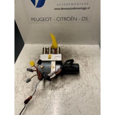 Peugeot 306 1.6 Cabriodak Motor 2000 8446F0
