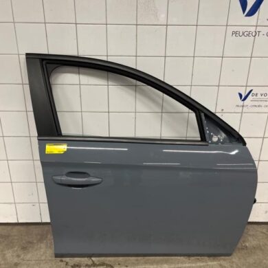 Opel Corsa 1.2 12V 75 Front door 4-door, right 2024 9837705880