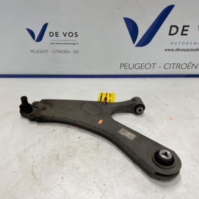 Opel Mokka 1.2 Turbo 12V Front wishbone, left 2023 9831682580