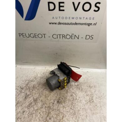 Citroen C4 1.6 16V ABS Pomp NFU 2005 4541J1