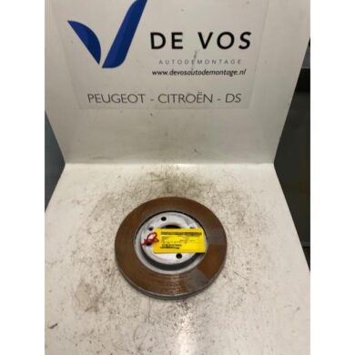 Peugeot 208 1.2 Vti 12V PureTech 82 Remschijf voor 2013 424983