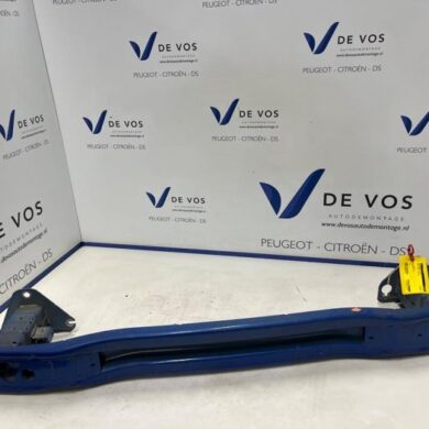 Opel Mokka 1.2 Turbo 12V Rear bumper frame 2023 9824785280