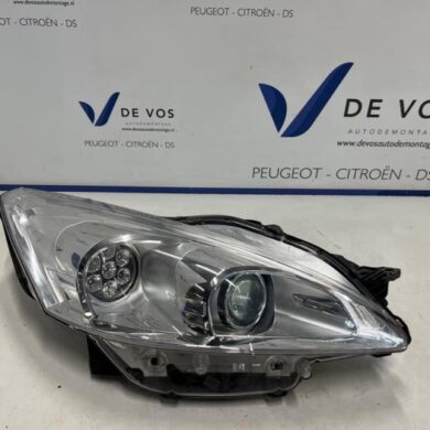 Peugeot 508 2.0 Hybrid4 16V Koplamp rechts 2014 6206W5-1613965380
