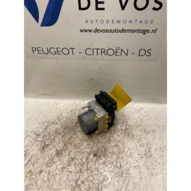 Peugeot 107 1.0 12V ABS Pomp CFB 2011 4541F5