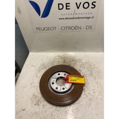 Peugeot 207 1.6 HDi 16V Remschijf voor 2008 424984-424917