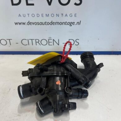 Peugeot 3008 1.6 16V PureTech 180 Thermostaathuis 5G06 2019 9808647180