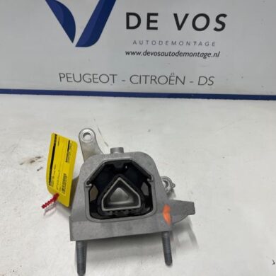 Peugeot 208 e-208 50 kWh Motorsteun ZKX-ZK01 2023 9826551380
