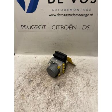 Peugeot 107 1.0 12V ABS Pomp CFB 2011 4541F5