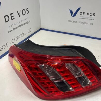 Peugeot 508 2.0 Hybrid4 16V Taillight, left 2014 6350LL