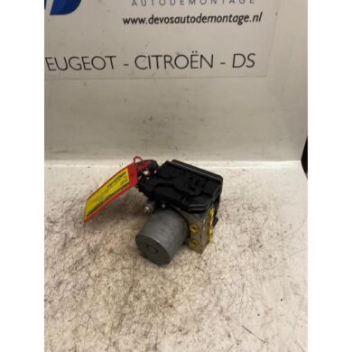 Citroen C4 2.0 HDi 16V ABS Pomp RHR 2005 4541E4
