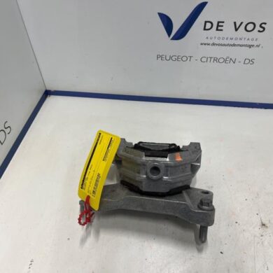 Peugeot 208 e-208 50 kWh Motorsteun ZKX-ZK01 2023 9826533880