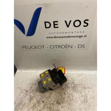 Peugeot 406 1.8 16V ABS Pomp LFY 1999 4541W0